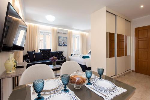 Corfu Χ Suite