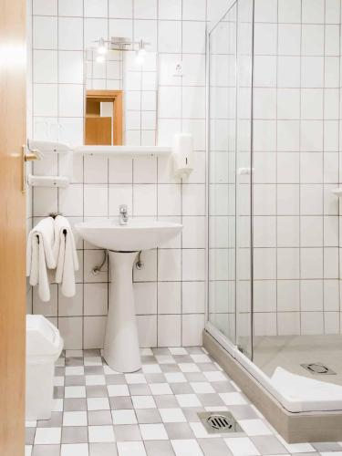 Apartman Diófa tesisinde bir banyo
