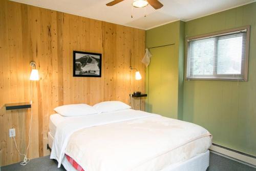 Katil atau katil-katil dalam bilik di Lone Star Motel