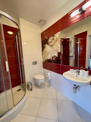 Bilik mandi di Apartamenty Centrum