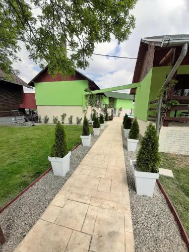 Jardin de l'établissement Pool and Villa Splav Dunavac