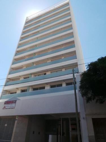 Το κτήριο όπου στεγάζεται  το διαμέρισμα