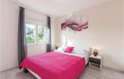 One-Bedroom Apartment In Podstrana