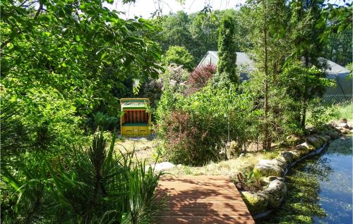 Κήπος έξω από το Lovely Home In Pinnow Ot Godern
