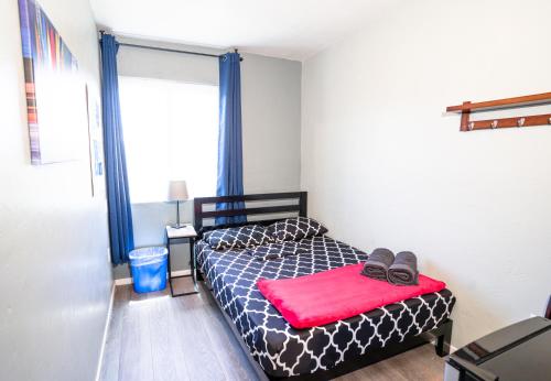 California Dreams Hostel - Ocean Beach Image