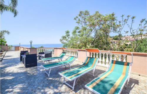 Nice Apartment In Ricdi With Wifi And 2 Bedrooms