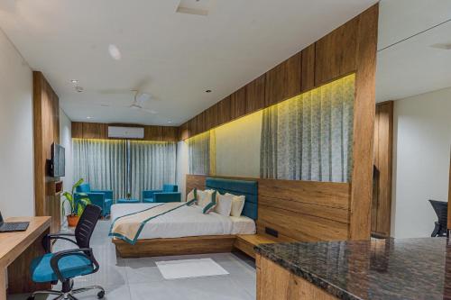 Gallery image of Hotel The Grand Heaven in Gandhinagar