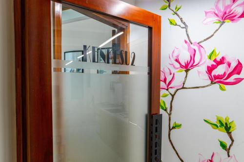 Gambar di galeri bagi KenKeSu- 2 adjacent floors -4BRs- Free airport pick up&drop off from 2 nights di Da Nang