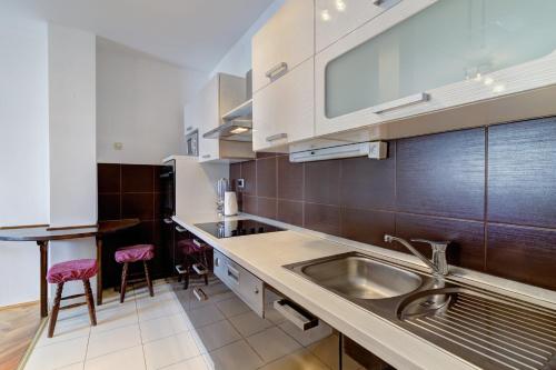 Apartments Zora