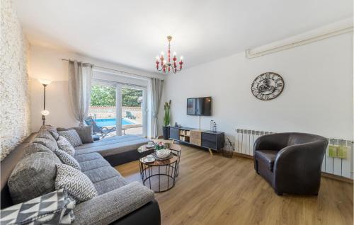 Stunning Home In Pula