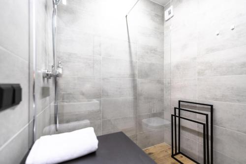 A bathroom at Apartamenty Pod Szyndzielnią blisko kolejki i Hali Pod Dębowcem - Dream Apart