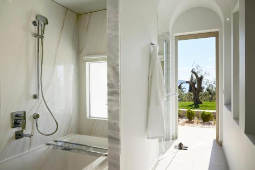 A bathroom at Eagles Villas - Small Luxury Hotels of The World