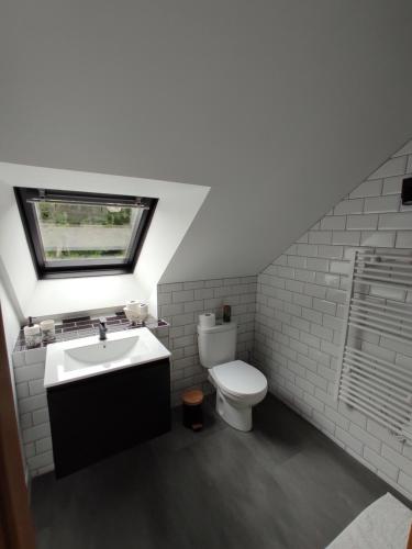 ห้องน้ำของ Aux Trois Palmiers