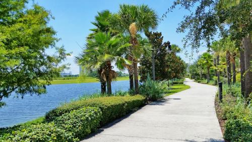 Top floor condo with view of lake, pool and fireworks! Next to Convention Center! photo 68