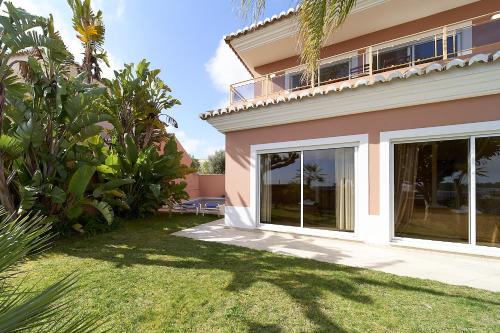 812 Quinta Marina