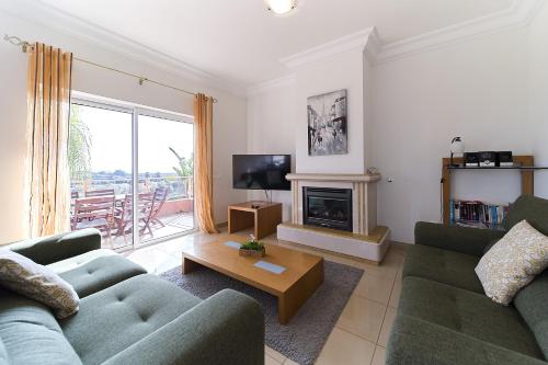 812 Quinta Marina