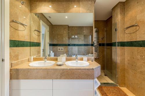 Koupelna v ubytování Penthouse Rental Puerto Banus
