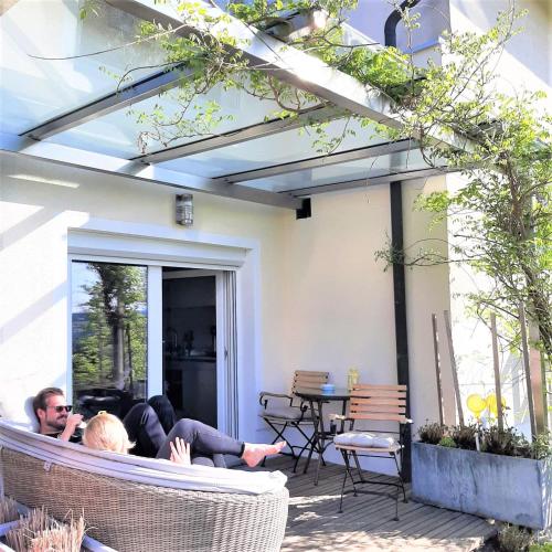 Un patio o zona al aire libre en Haus am Weinberg II