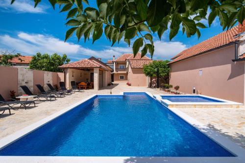 Poolincluded Villa Lana – Photos 2