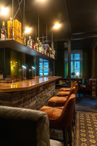 Ο χώρος του lounge ή του μπαρ στο Hotel Restaurant Pollmanns