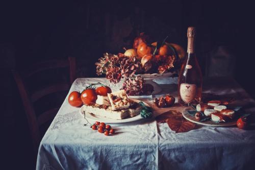 Makanan di atau berdekatan apartmen