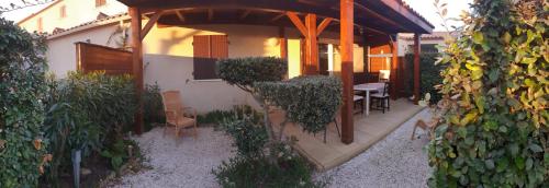 Fotografia z galérie ubytovania Appartement avec jardin proche de la mer v destinácii Narbonne-Plage