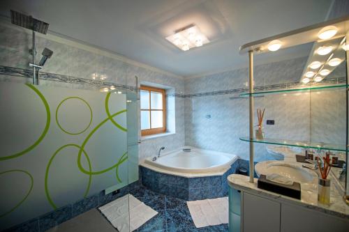 Koupelna v ubytování Chalet Aghel