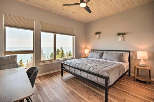 Gallery image of Tofte Escape with Balcony and Lake Superior Views in Tofte