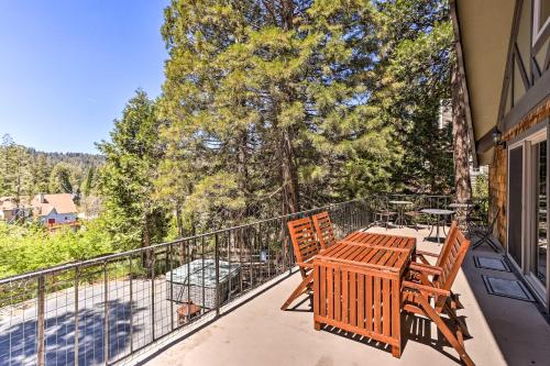 Spacious Lake Arrowhead Cabin with Jacuzzi Spa! – Photos 2