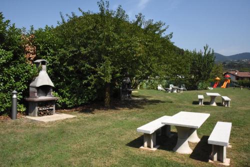 Taman di luar Villa Gradoni