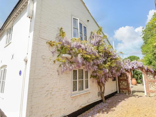 1 Chelsea Cottage – Photos 2