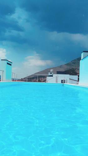 Piscina a Impressive apartment o a prop