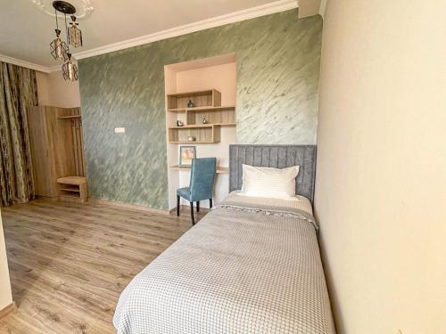  Harmonia Garden Garni -  Room  picture :   Tea/Coffee maker    Shower    Air conditioning                           