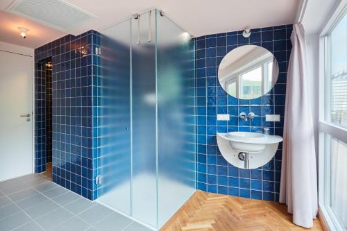 Salle de bains dans l'établissement Hotel Not Hotel Rotterdam