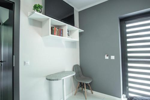 Die Bibliothek in der Pension