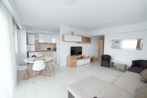 Gallery image of SNS APARTAMENT IN WAVE 3 Residence in Mamaia
