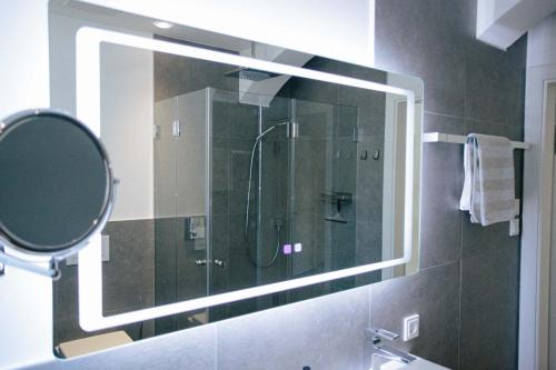 Un baño de Forellenhof Appartements & Grossmutters Bungalow