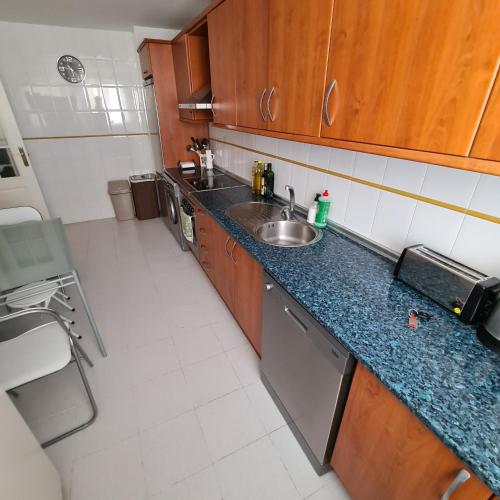 3 bedrooms with pool & parking, close to sea and Gibraltar