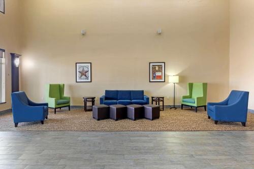 Comfort Suites Gainesville – Photos 3