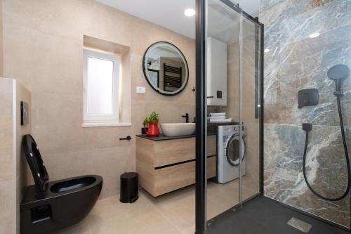Ivka Makarska - modern and luxurious oldtown apartament