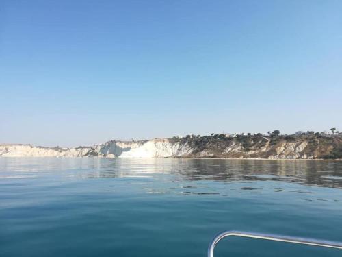 a view of the water from the front of a boat at Villa Maria Sofia in Realmonte