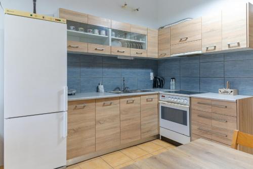 Seaside Apartment in Anissaras