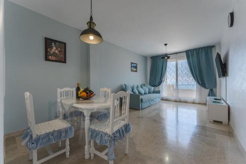 Santiago Astalavista Sea View