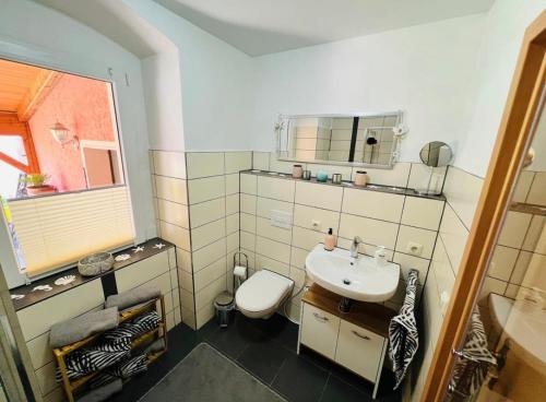 Phòng tắm tại Gemütliche Wohnung in Grünhainichen Erzgebirge
