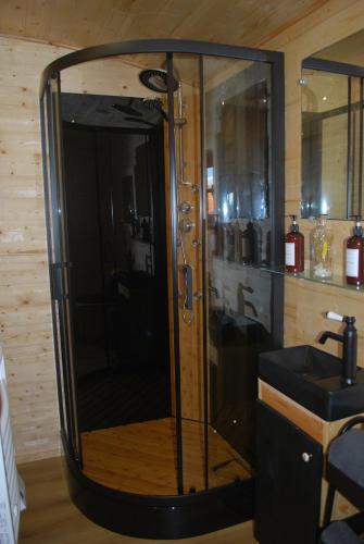 Kúpeľňa v ubytovaní La Roulotte des Mohuques