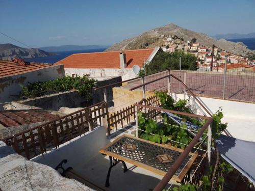 Gallery image of Marthas Traditional House in Symi