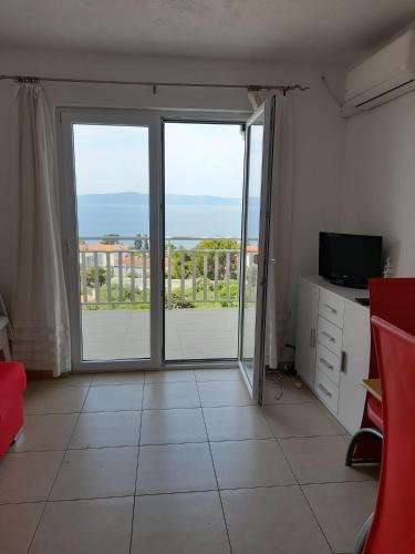 Gallery image of Apartmani Jelena in Podgora