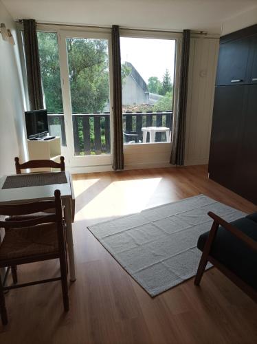 Studio tout confort au bord du lac d'Estey