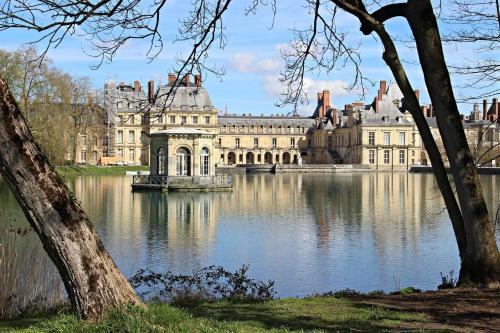 Imagen de la galería de Le Denecourt - à deux pas de la Gare et de la Forêt de Fontainebleau, en Avon