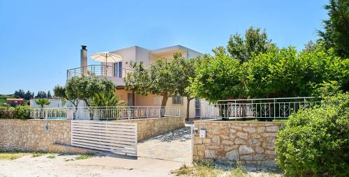 Το κτήριο όπου στεγάζεται  η βίλα